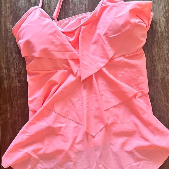 Coral Women’s Tankini Swimsuit with Boy Shorts (L) - Picture 3 of 6